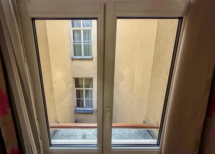 85 Saint HonoreГотель