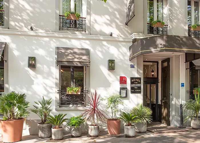 Hotel De La Porte Doree